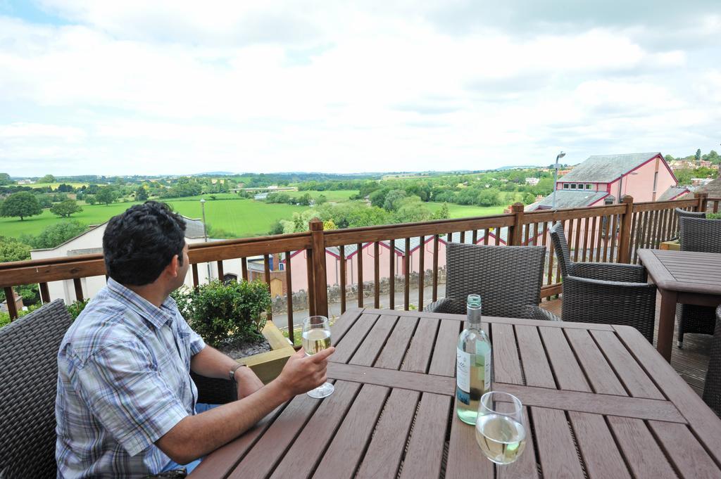 Royal Hotel By Greene King Inns Ross-on-Wye Екстериор снимка