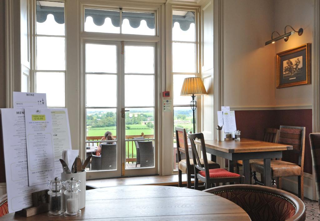 Royal Hotel By Greene King Inns Ross-on-Wye Екстериор снимка